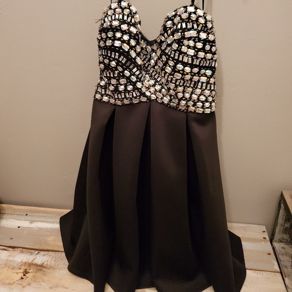 Sequenced black dress - Prom, Jr Prom, night out?